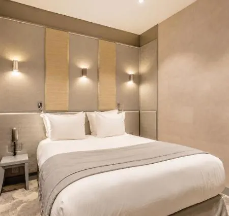 L'adresse 3* Parigi