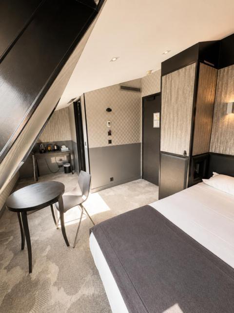 Hotel L'adresse 3*