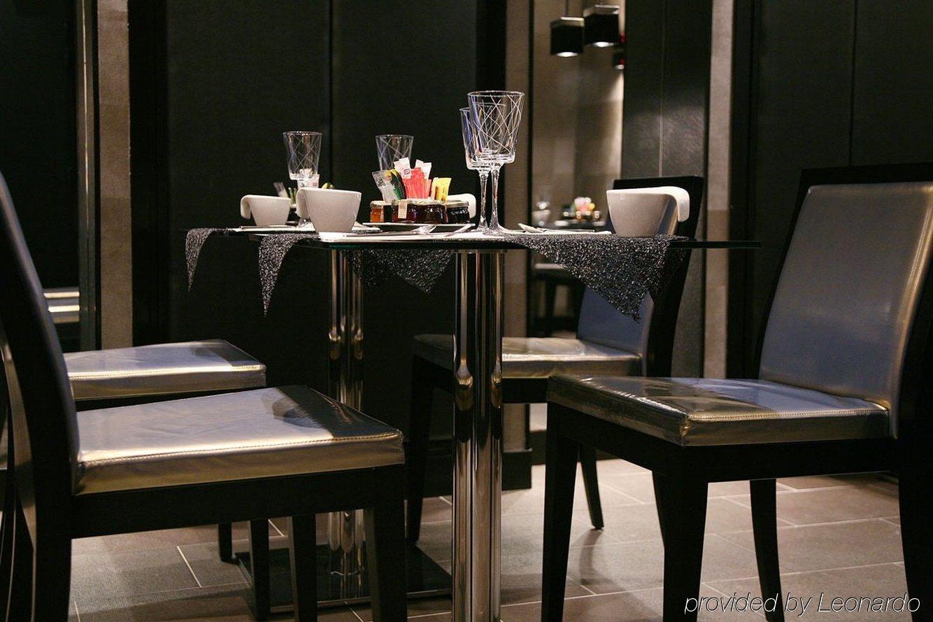 Hotel L'adresse Parigi